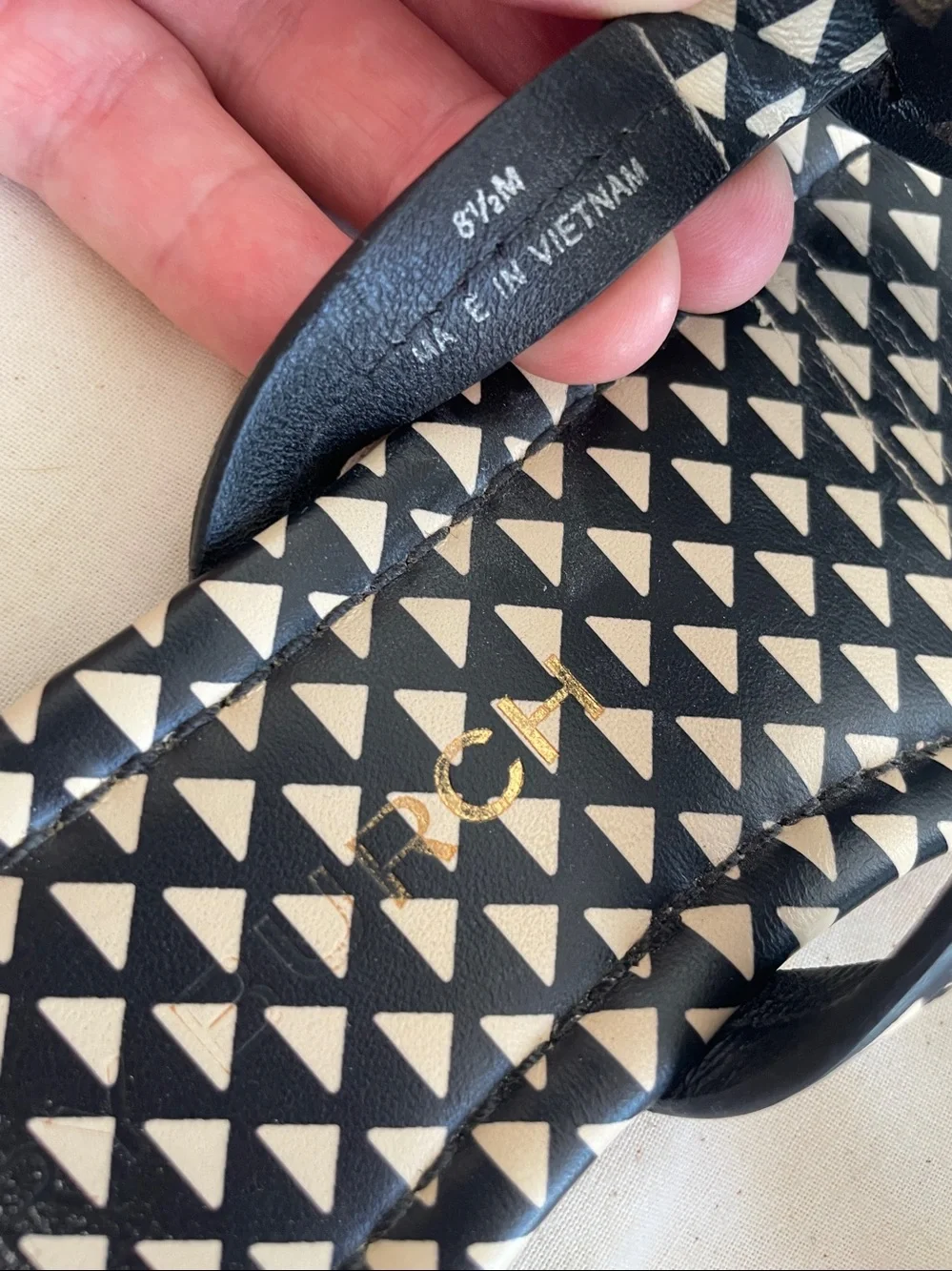 Tory Burch good pre